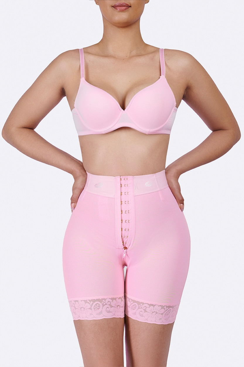 Hourglass Short (SOL Outlet)