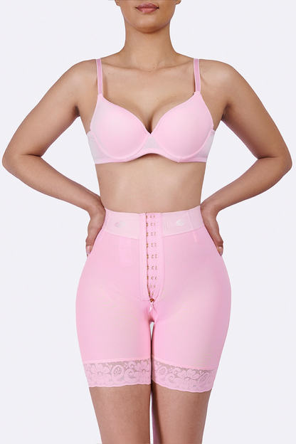Hourglass Short (SOL Outlet)